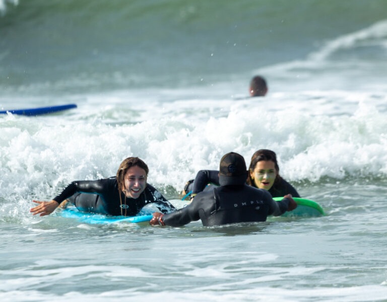 Coaching de surf dans l'eau